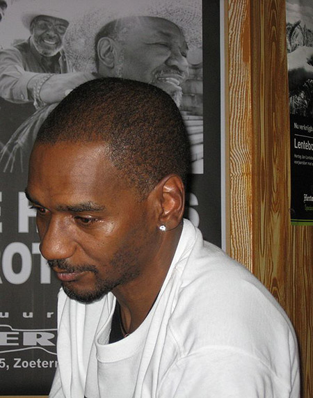 Victor Bailey